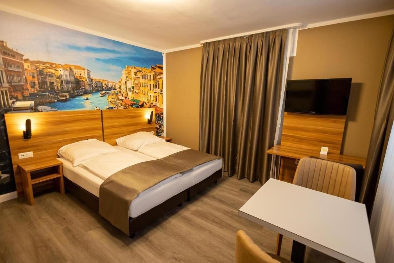 Hotel Schlangenbader Hof Exteriör bild